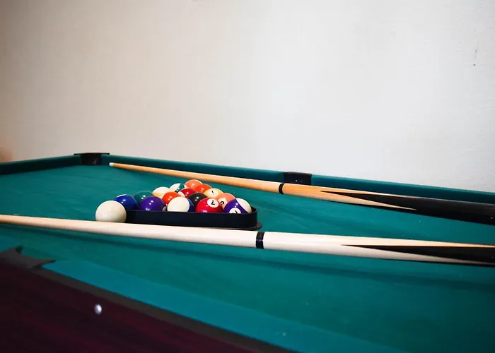 House Kristina With Pool 度假居 *