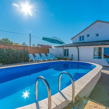 Private Pool House Peace & Privacy Tinj