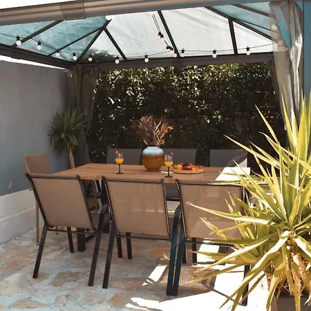 Private Pool House Peace & Privacy Tinj