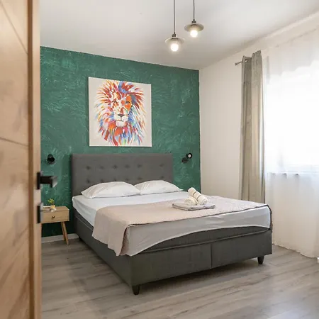 Дом отдыха Private Pool House Peace & Privacy Tinj