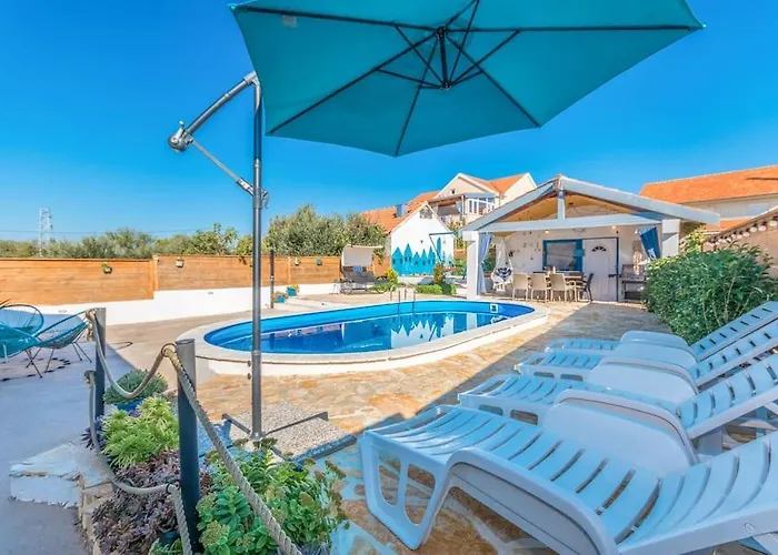 Private Pool House Peace & Privacy * Tinj